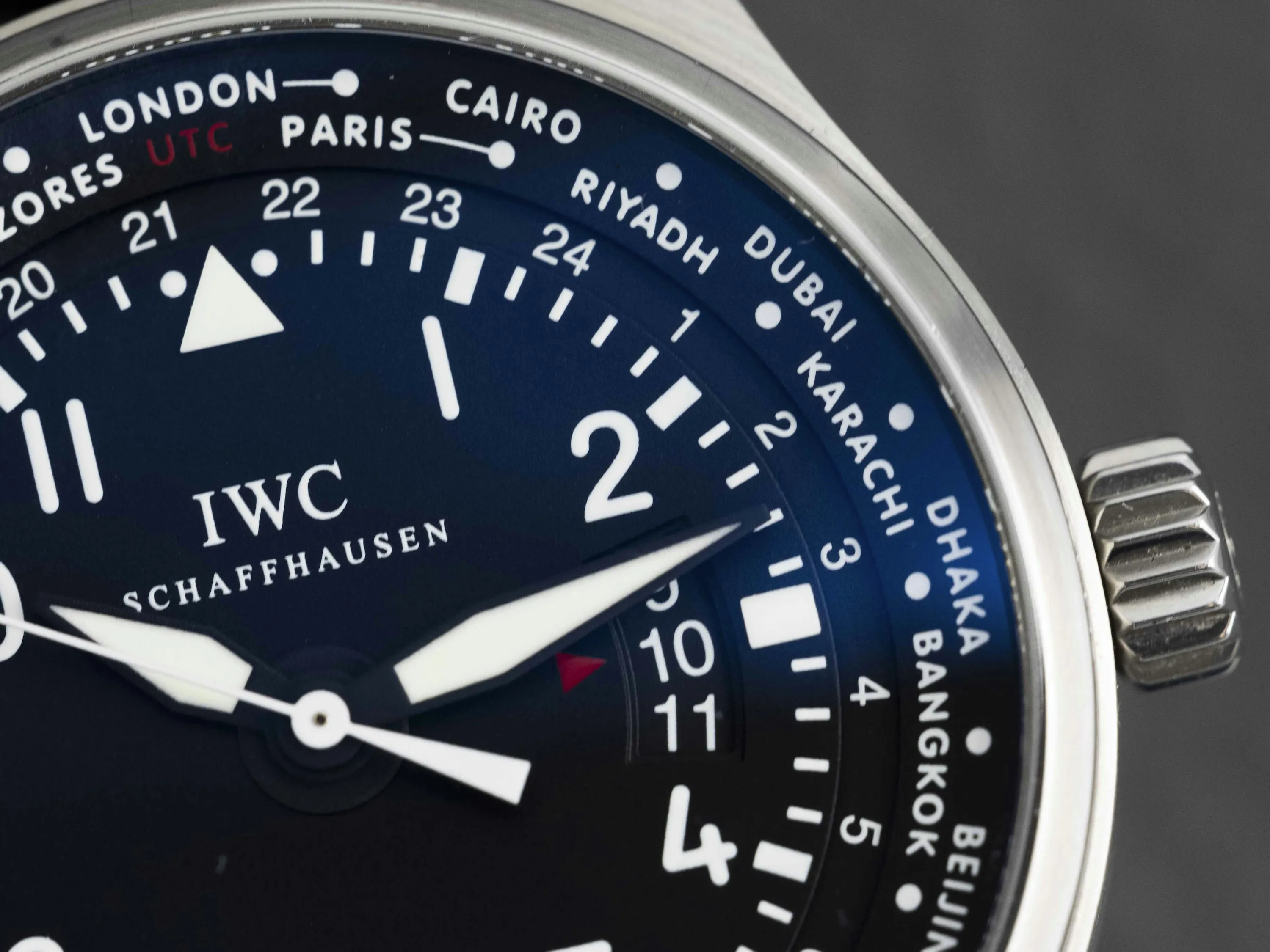 IWC Pilot IW326201 45mm Stainless steel Black 3