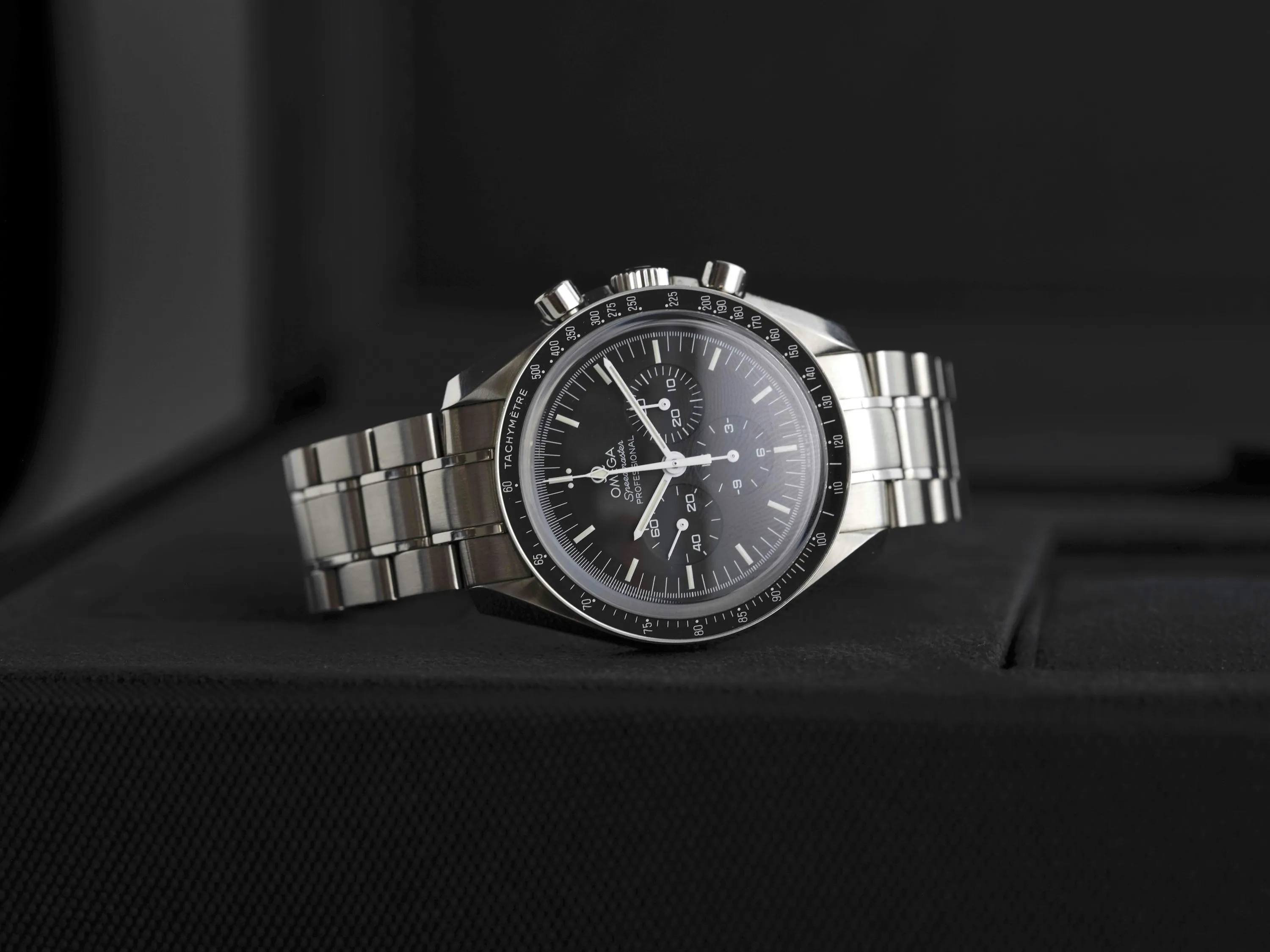 Omega Speedmaster Moonwatch 311.30.42.30.01.006 42mm Stainless steel Black