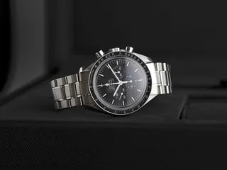 Omega Speedmaster Moonwatch 311.30.42.30.01.006 Stainless steel Black