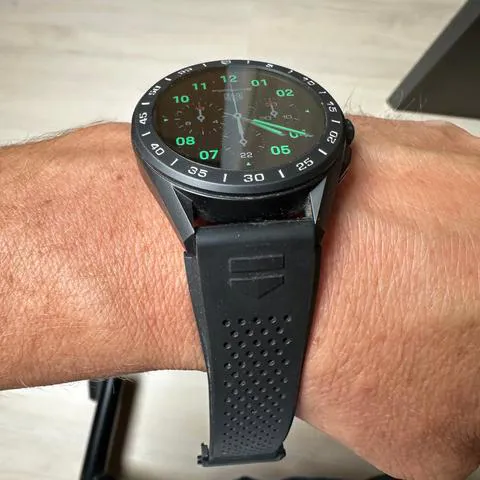 TAG Heuer Connected SBG8A 45mm Titanium Black 4