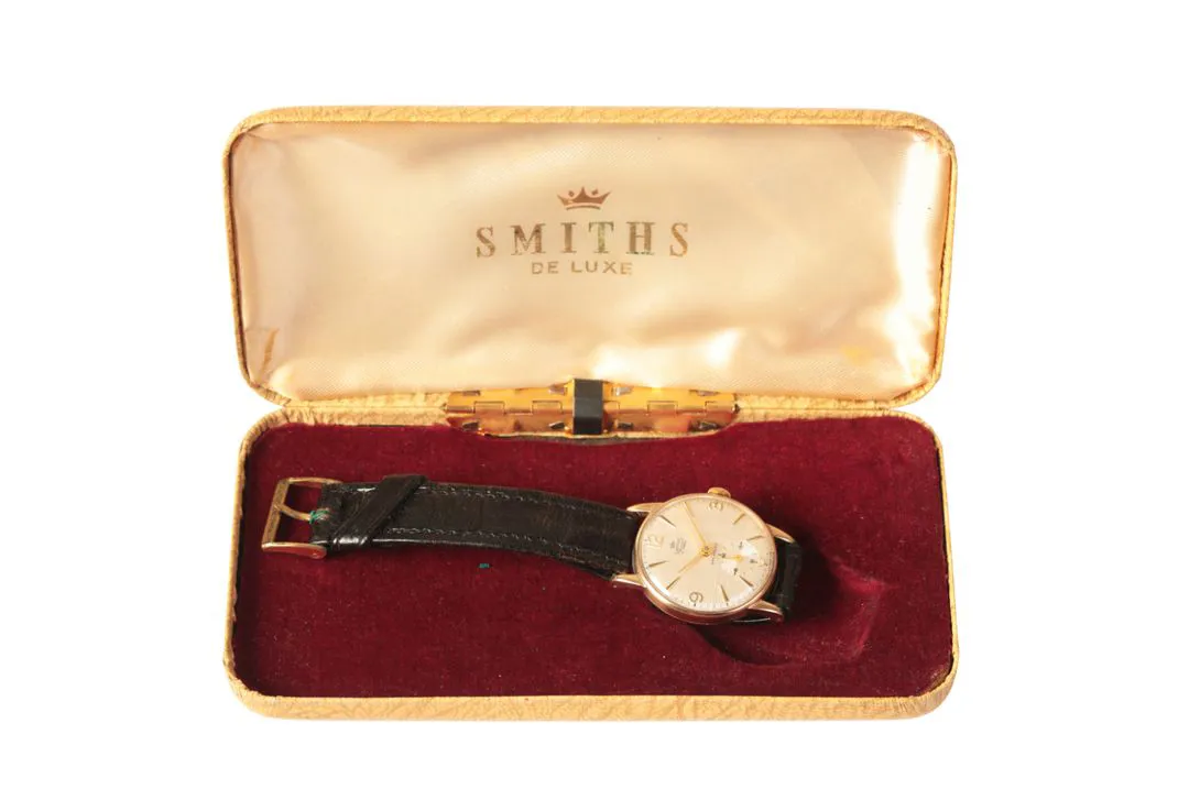 Smiths De Luxe 32mm 9ct Gold Cream 1