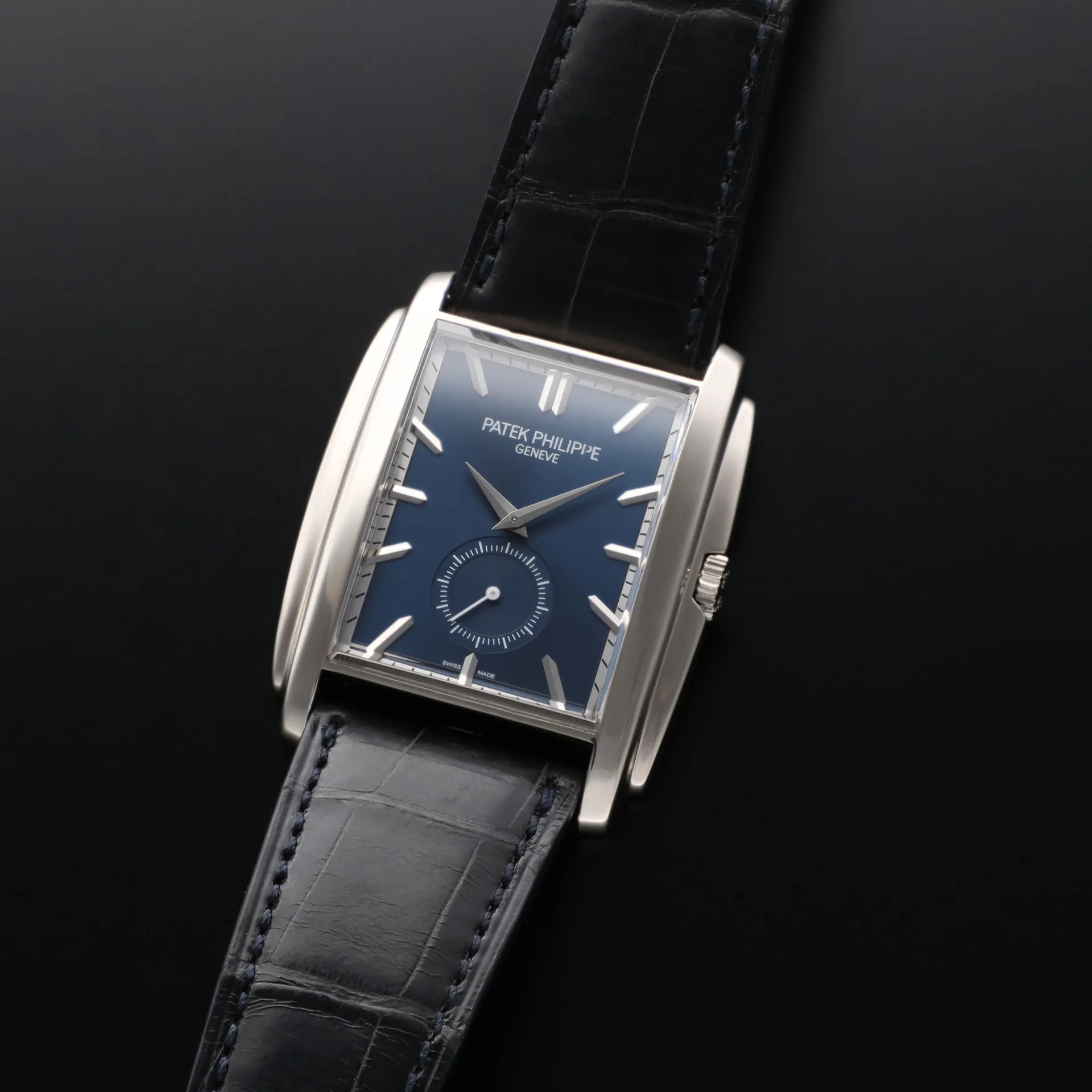 Patek Philippe Gondolo 5124G-011 33.5mm White gold Blue 5