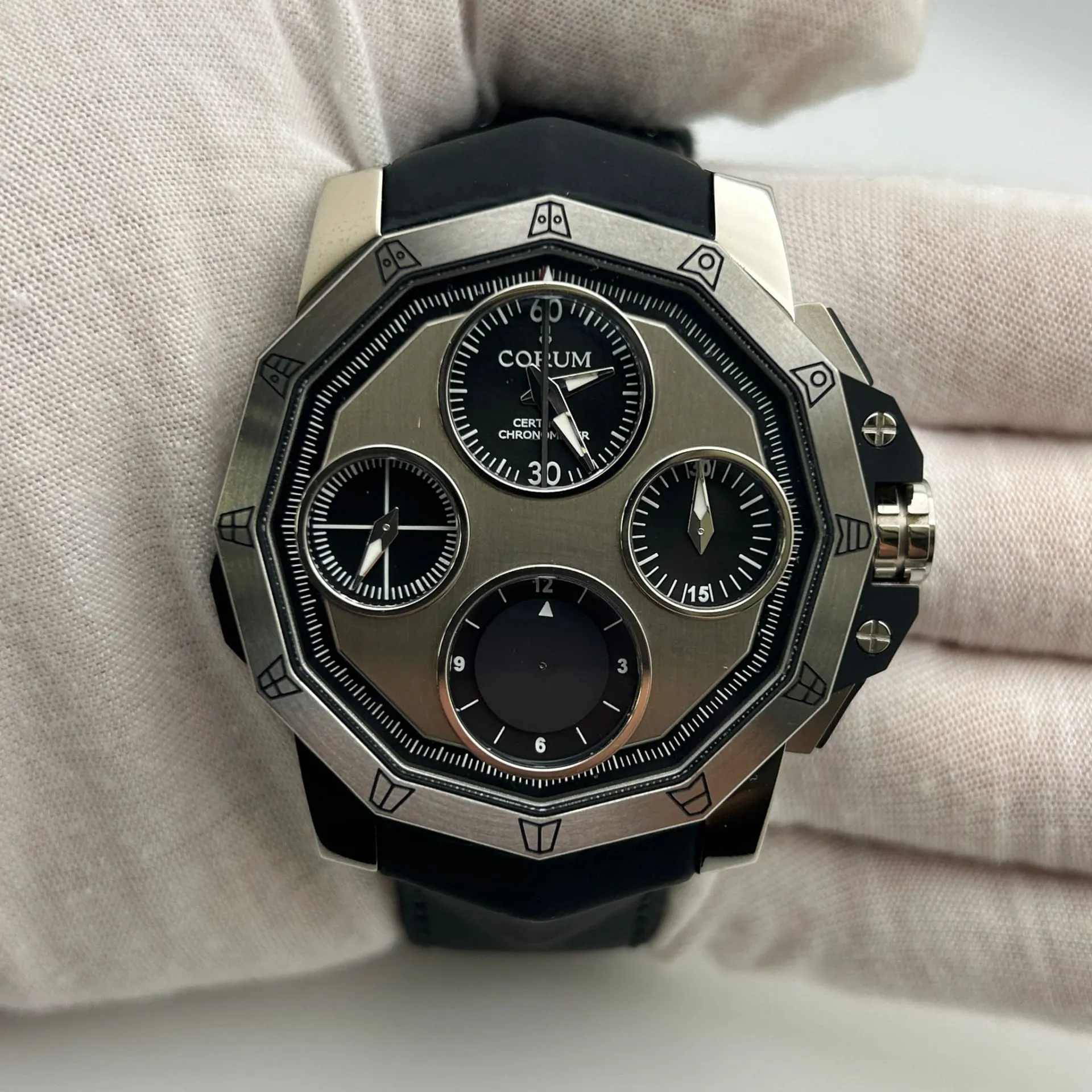 Corum Admiral's Cup 987.980.04/0061 AN04