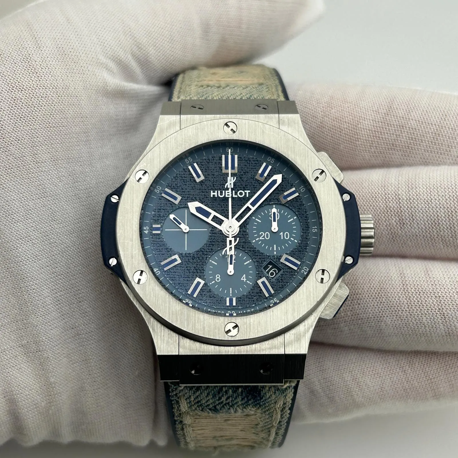 Hublot Big Bang Jeans 301.SX.2770.NR.JPN15