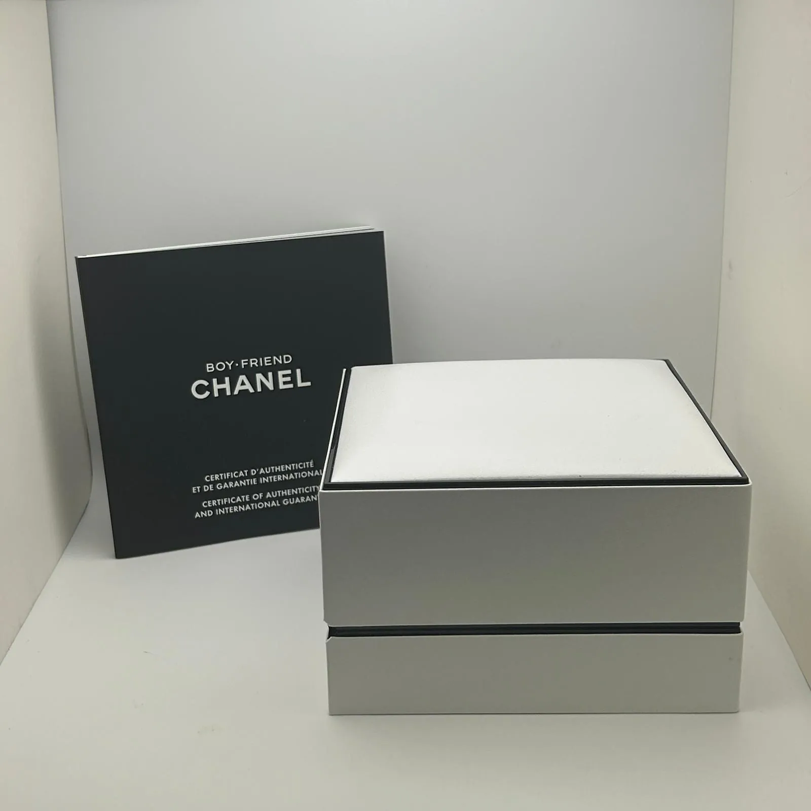 Chanel H5315 34.5mm Yellow gold Silver 4