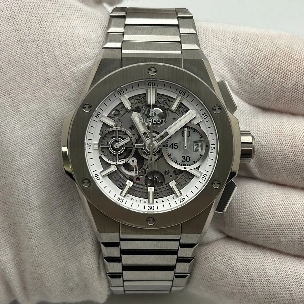 Hublot Big Bang 451.NE.2010.NX.JPN