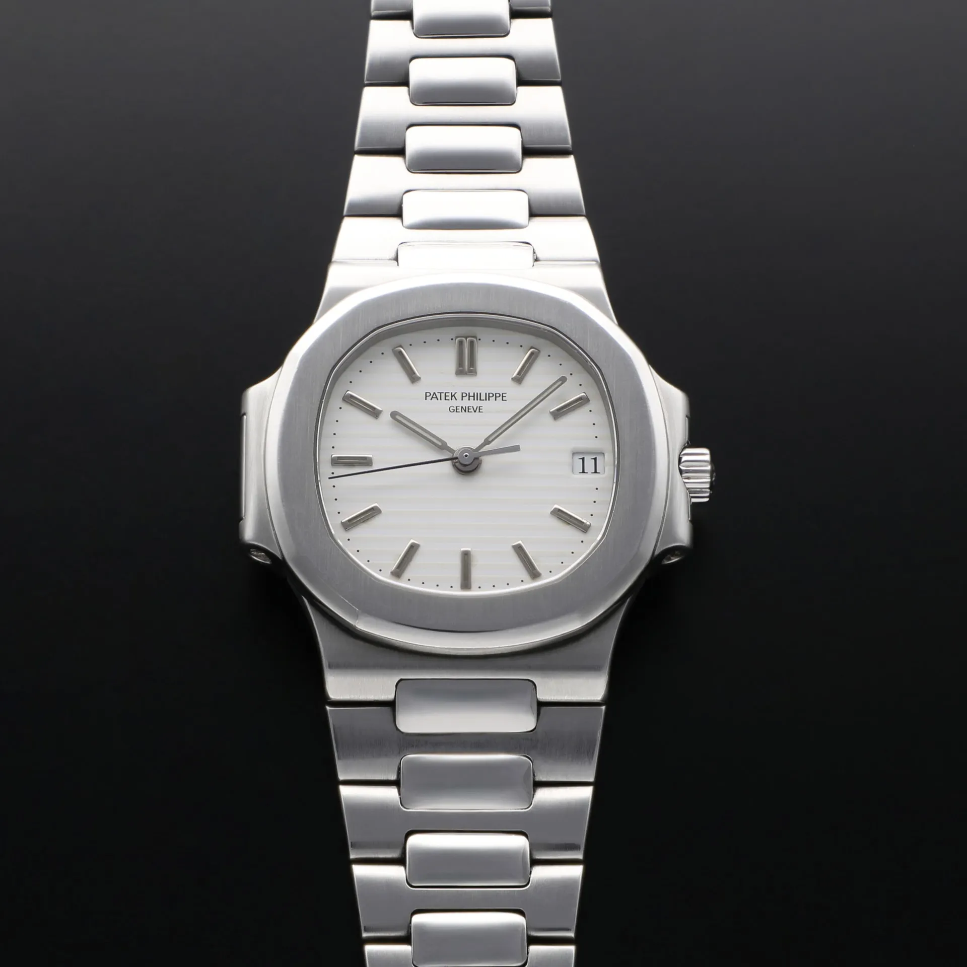 Patek Philippe Nautilus 3800/1A-011 37.5mm Stainless steel White