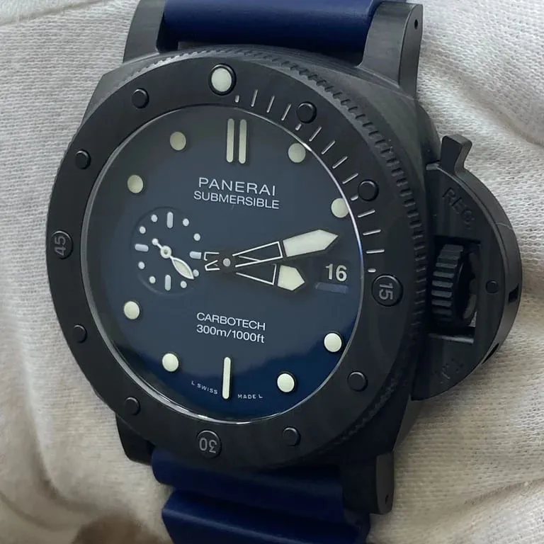 Panerai Submersible PAM 01232 44mm Carbon fiber Blue 1