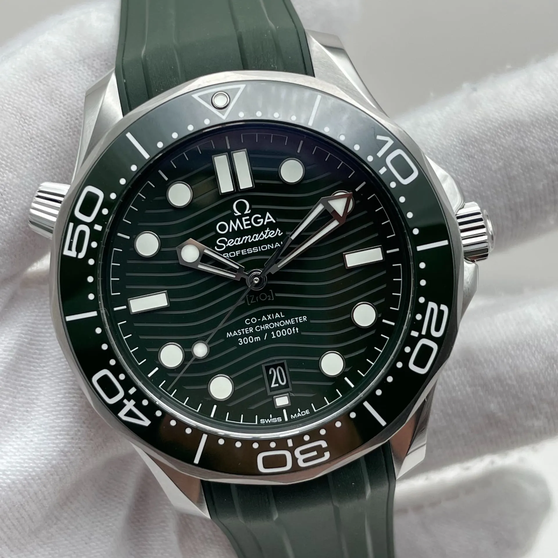 Omega Seamaster Diver 300M 522.30.42.20.03.001 Stainless steel Blue Japan |  Dealer | EveryWatch