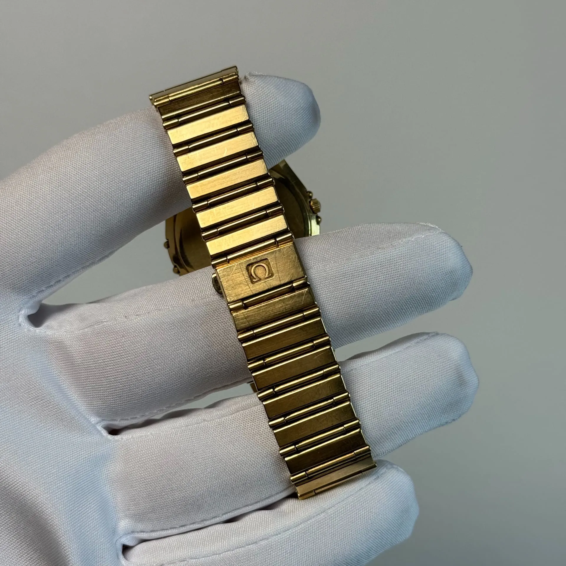 Omega Constellation Day-Date BA 396.1070 33mm Yellow gold Blue 4