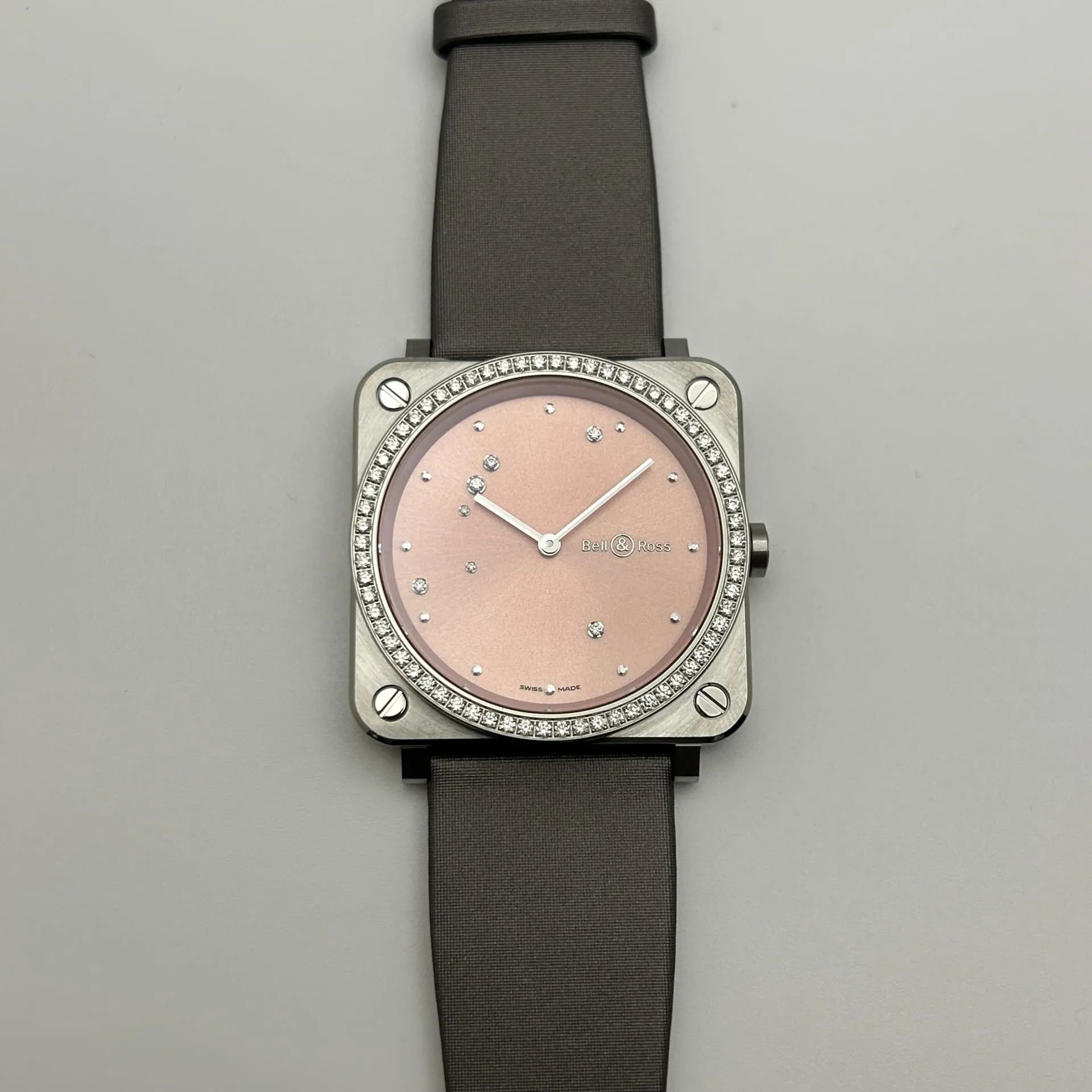 Bell & Ross BR S BRS-EP-ST-LGD/SCR 39mm Stainless steel and Diamond Pink