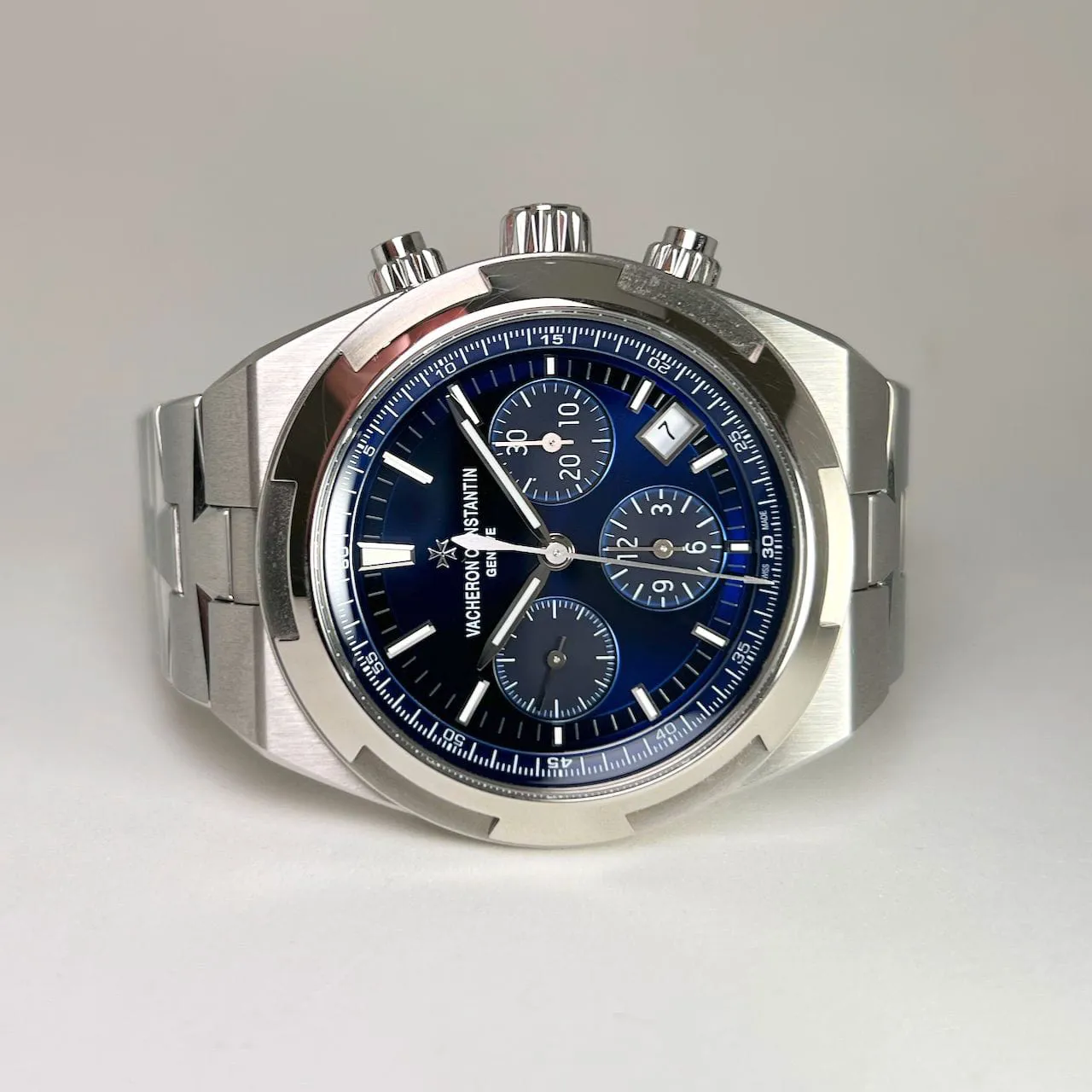 Vacheron Constantin Overseas Chronograph 5500V/110A-B148 42.5mm Stainless steel Blue