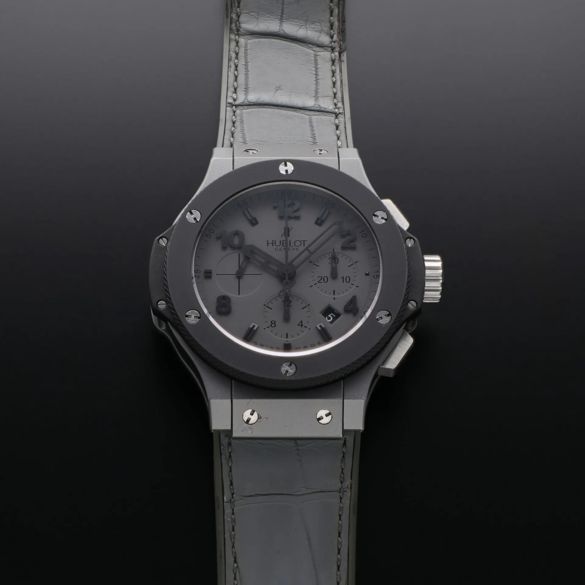 Hublot Big Bang 301.AI.460.RX