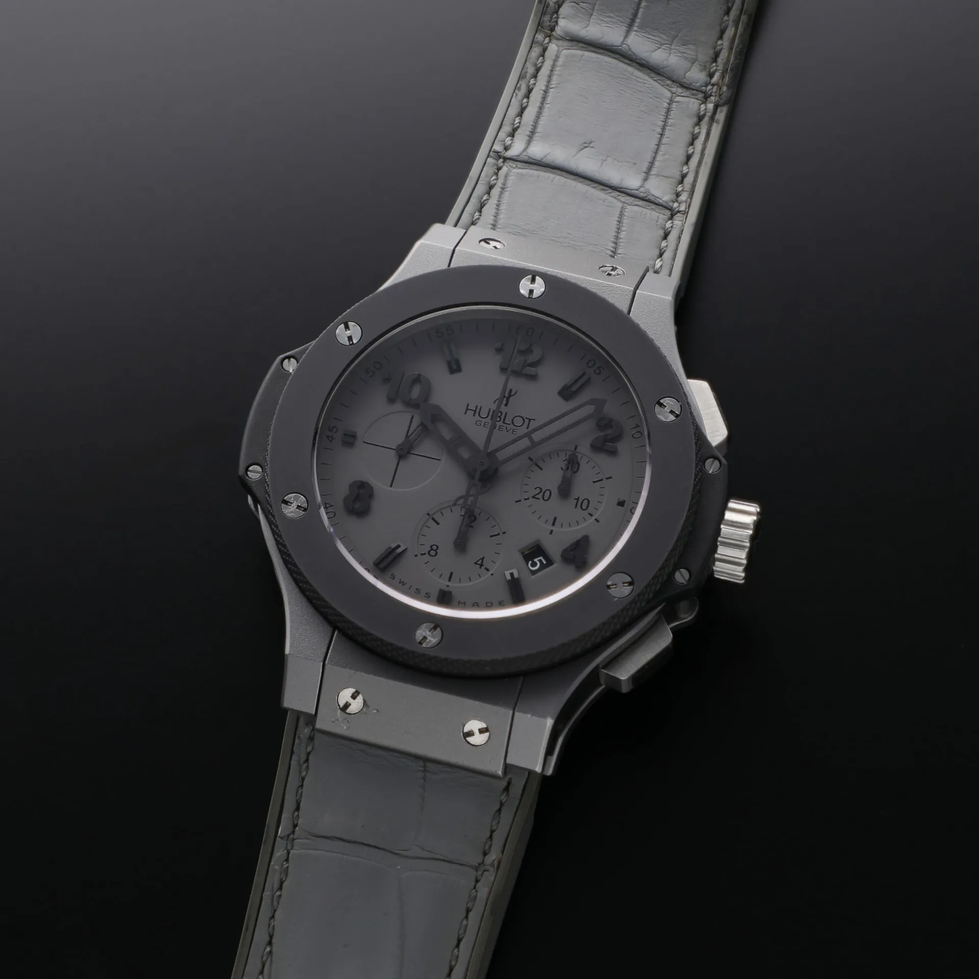 Hublot Big Bang 301.AI.460.RX 44.5mm Tantalum Gray 1