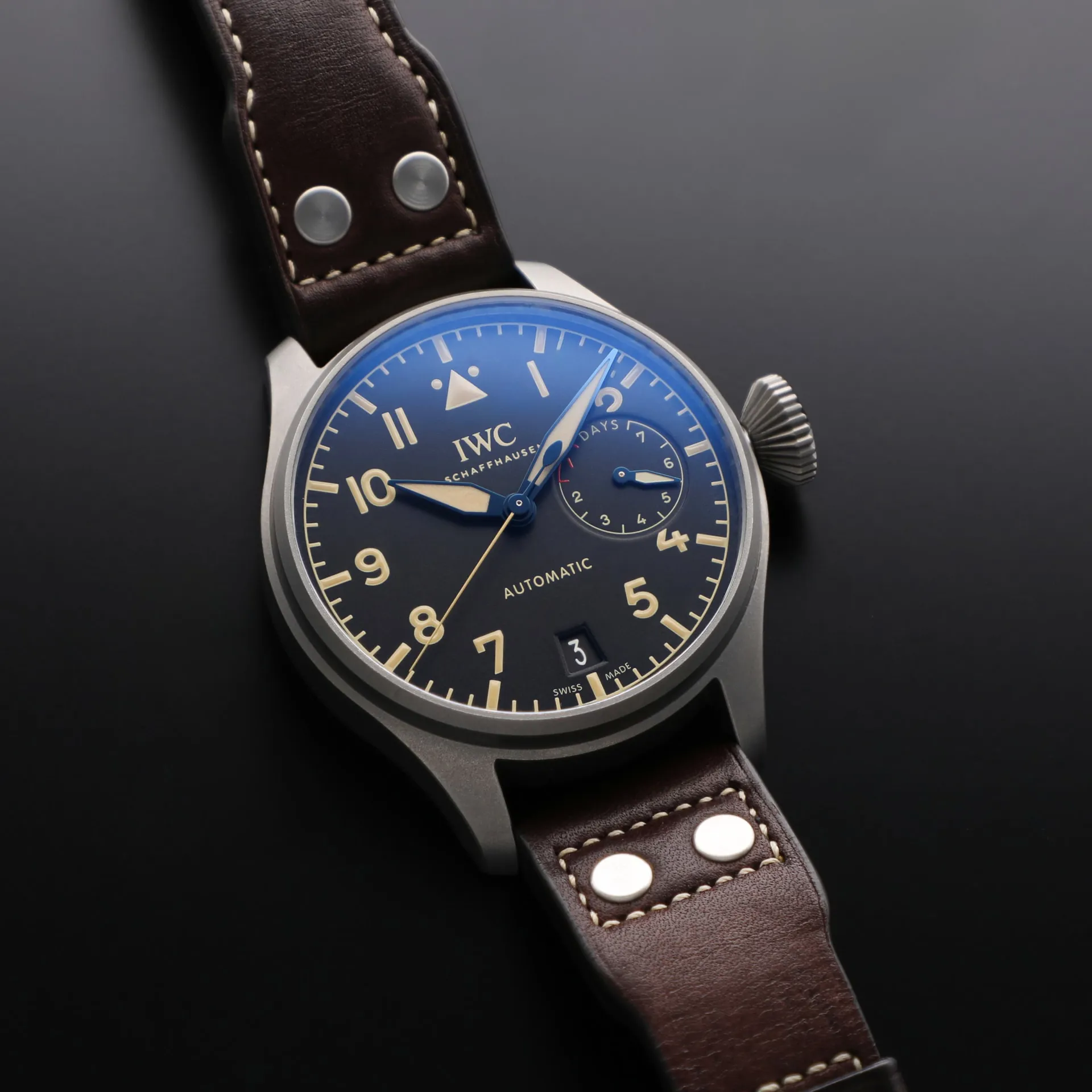 IWC Big Pilot IW501004 46.2mm Titanium Black 2