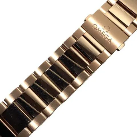 Omega Aqua Terra 220.50.43.22.02.001 43mm Yellow gold Silver 8