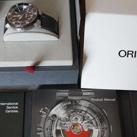 Oris ProDiver Date 01 733 7646 7154-07 4 26 04TEB 49mm Titanium Black