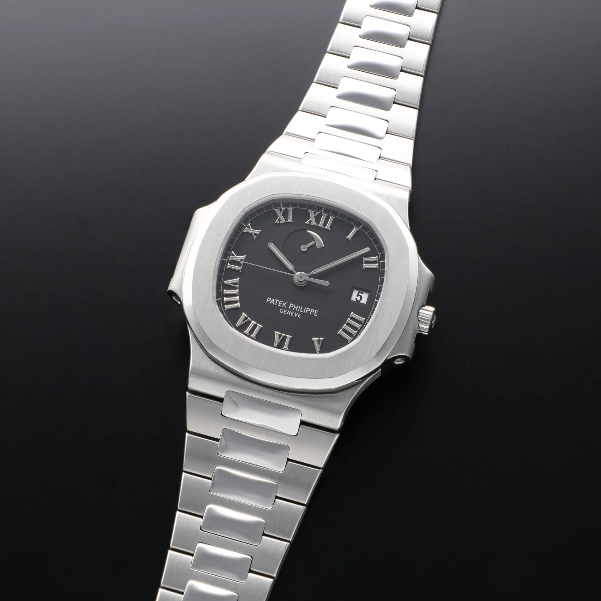 Patek Philippe Nautilus 3710/1A-001 40mm Stainless steel Black 1