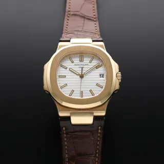 Patek Philippe Nautilus 5711J-001 Yellow gold Silver