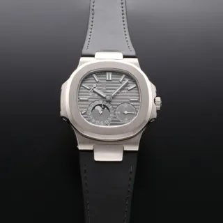 Patek Philippe Nautilus 5712G-001 White gold Gray