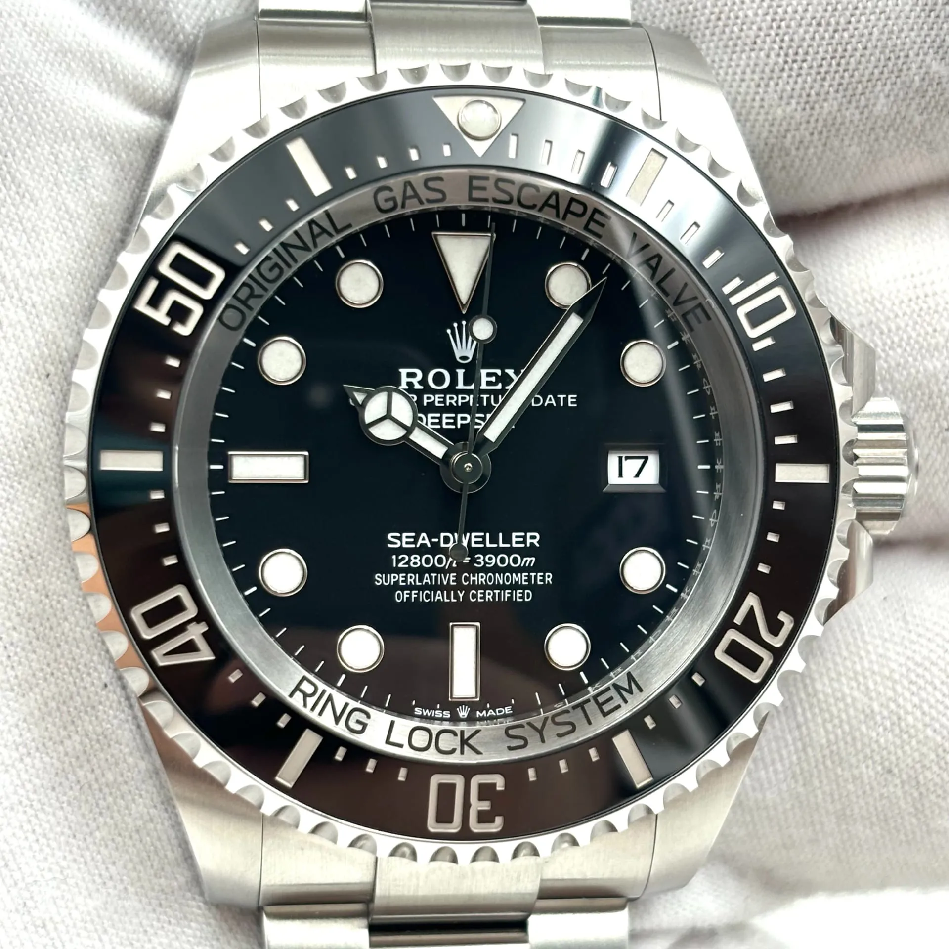 Rolex Sea-Dweller Deepsea 126660-0001