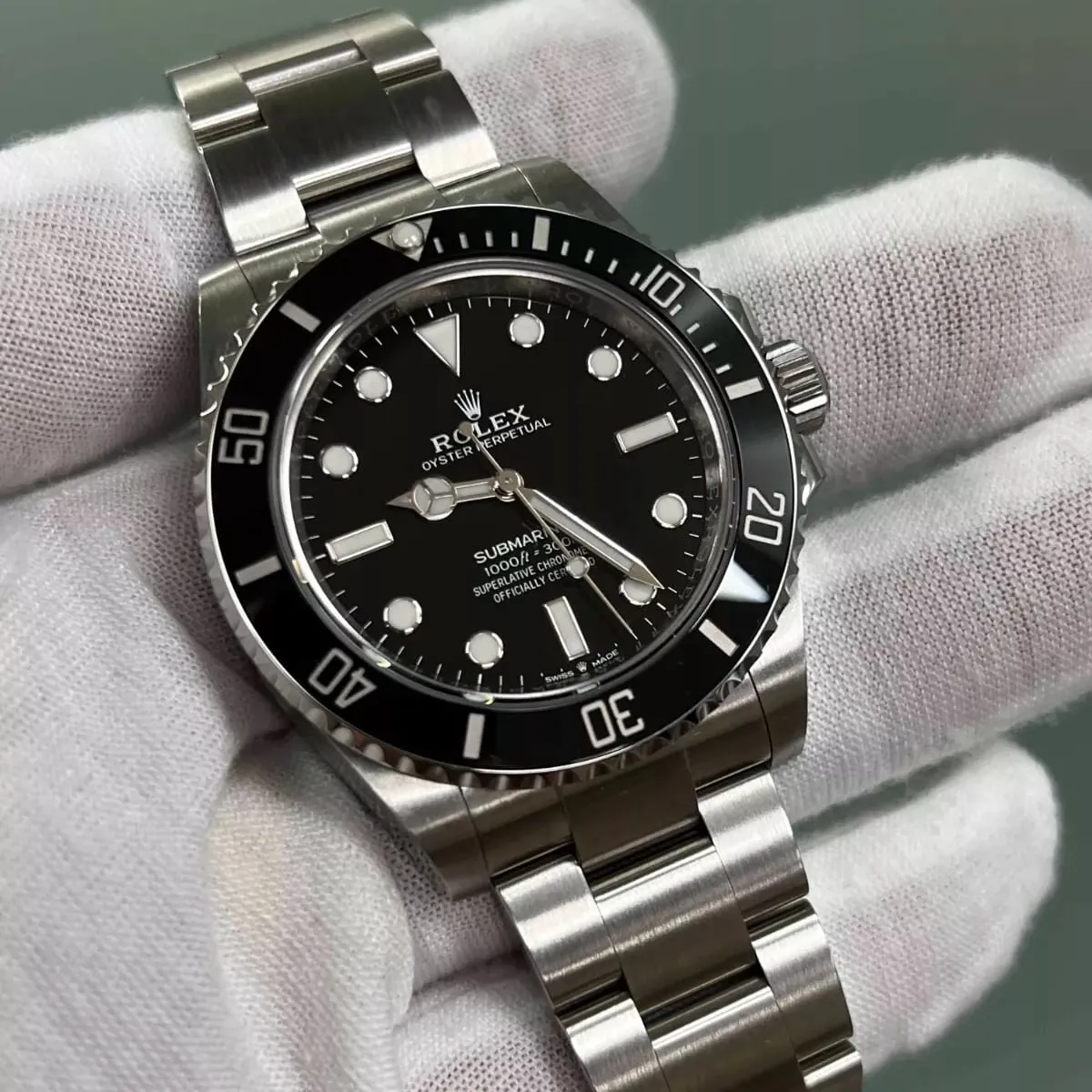 Rolex Submariner 124060-0001 41mm Oystersteel Black