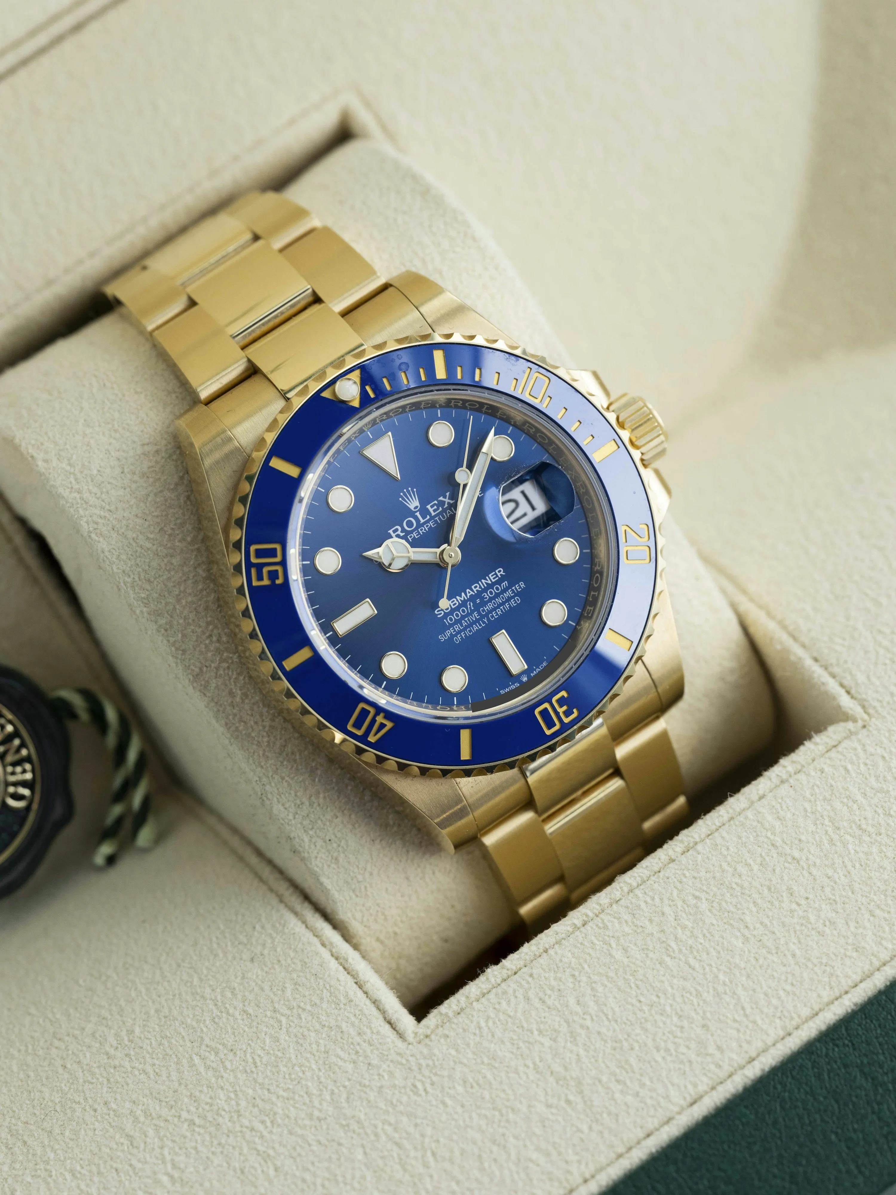 Rolex Submariner 126618LB 41mm Yellow gold Blue 18