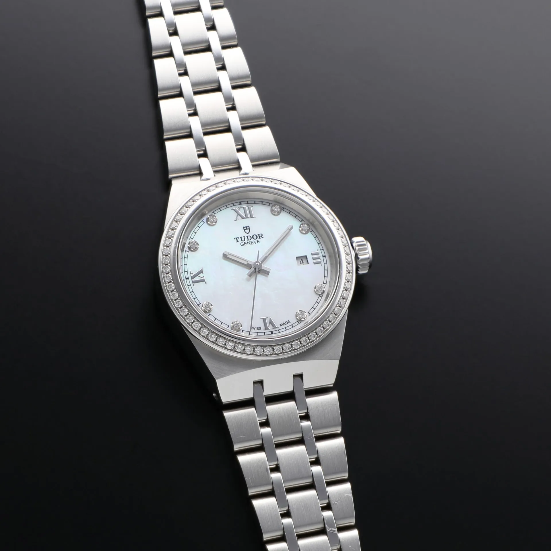 Tudor Royal M28320-0001 28mm Stainless steel White 2