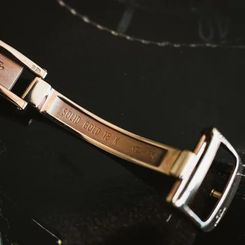 Jaeger-LeCoultre Reverso 270.2.63 26mm Rose gold Silver 19