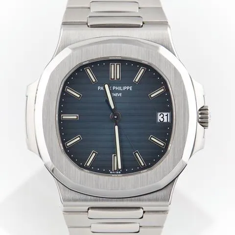 Patek Philippe Nautilus 5711/1A-010 40mm Stainless steel Blue 1