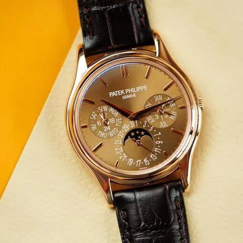 Patek Philippe Perpetual Calendar 5140R-001 37mm Rose gold Brown 2