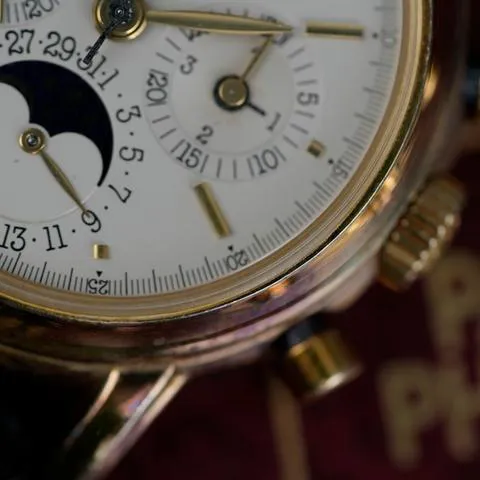 Patek Philippe Perpetual Calendar Chronograph 3970E 36mm Yellow gold Silver 11