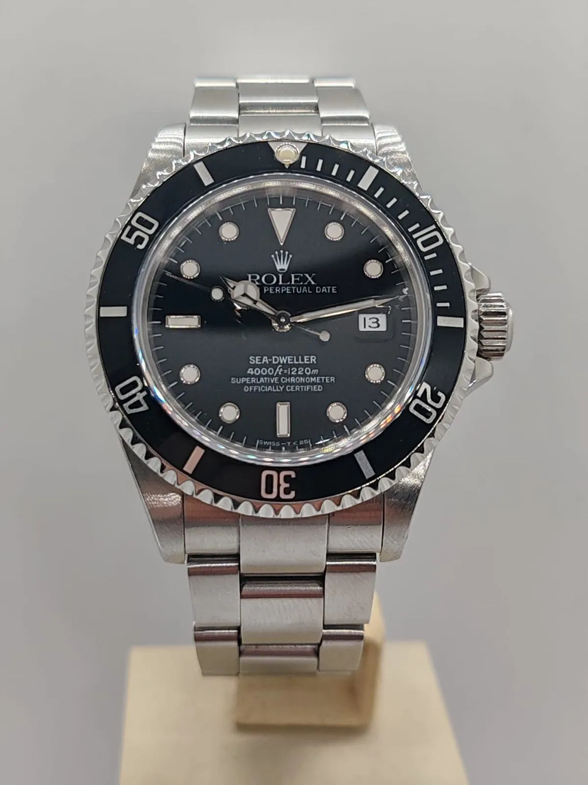 Rolex Sea-Dweller 16600 40mm Stainless steel Black