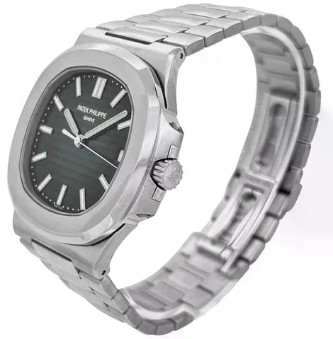 Patek Philippe Nautilus 5711/1A-010 40mm Stainless steel Blue 1