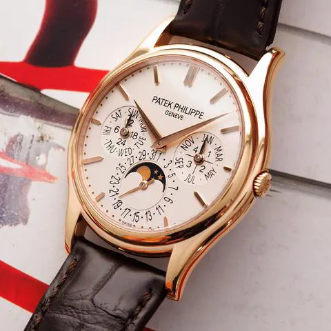 Patek Philippe Perpetual Calendar 5140 37mm Rose gold White 1