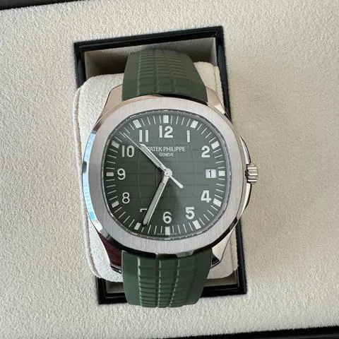 Patek Philippe Aquanaut 5168G-010 42mm White gold Green