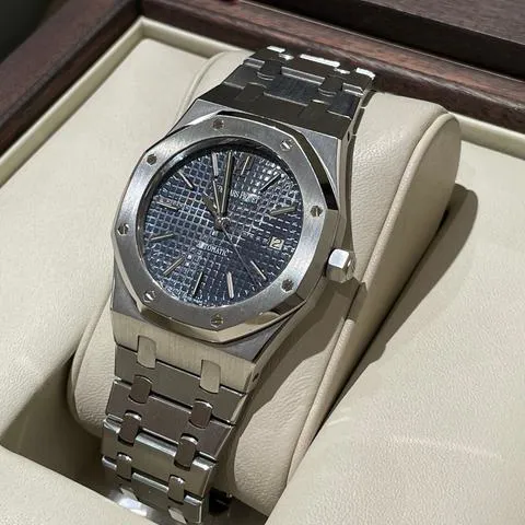 Audemars Piguet Royal Oak 15300ST.OO.1220ST.02 39mm Stainless steel Blue 2