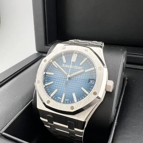 Audemars Piguet Royal Oak 15510BC.OO.1320BC.02 41mm White gold Blue