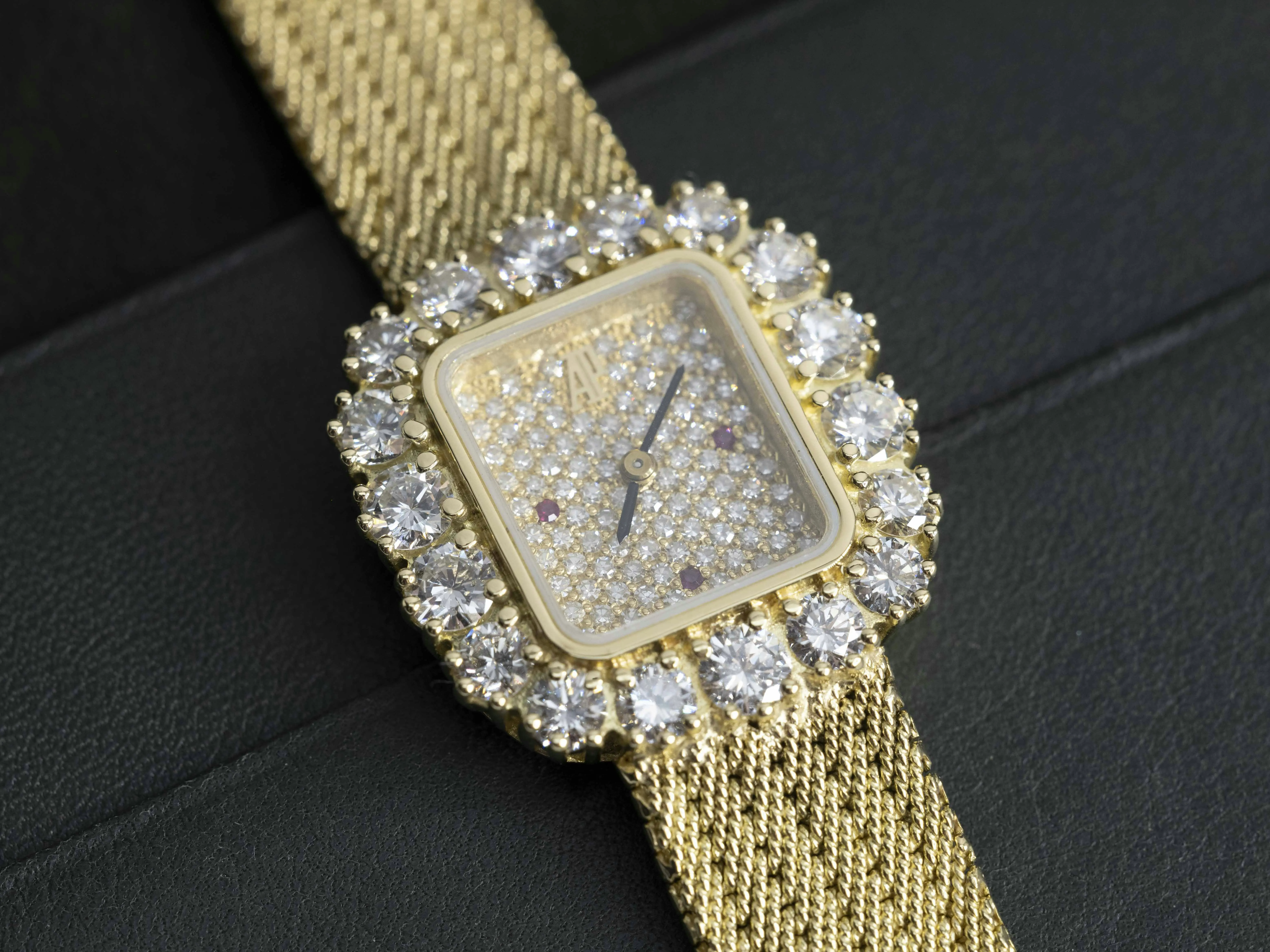 Audemars Piguet Vintage 32mm Yellow gold and Diamond Paved diamond 10