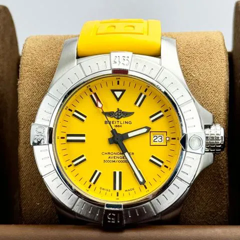 Breitling Avenger A17319101I1A1 45mm Stainless steel Yellow 9