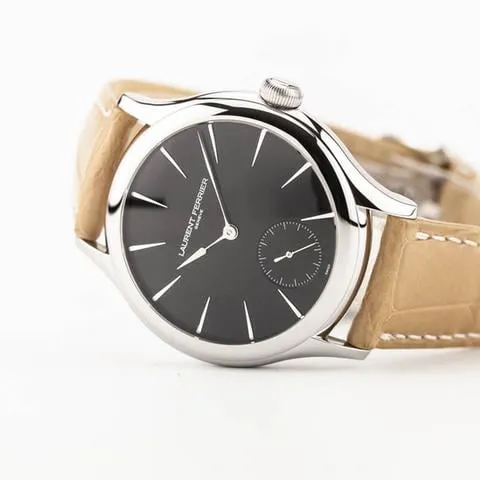 Laurent Ferrier Classic LCF004.G1.N1G 40mm White gold Black