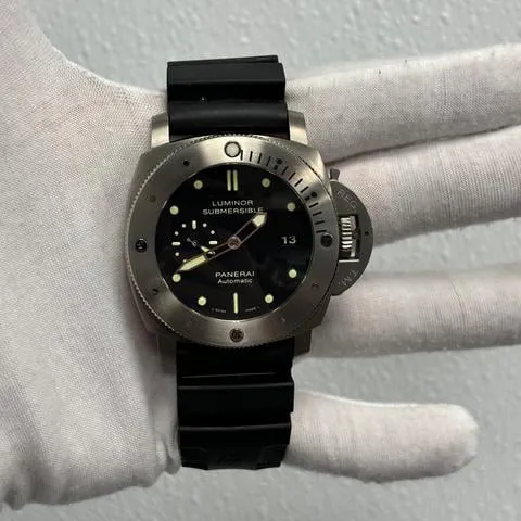 Panerai Submersible PAM 00305 47mm Titanium Black 1