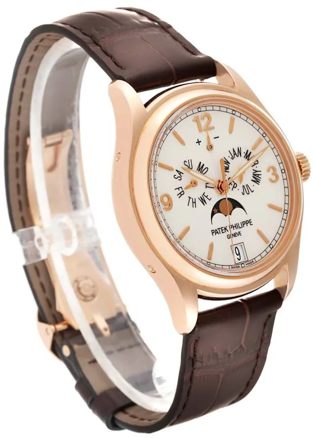 Patek Philippe Annual Calendar 5146R-001 39mm Rose gold Beige 2