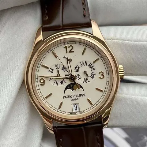 Patek Philippe Annual Calendar 5146R-001 39mm Rose gold Beige 1