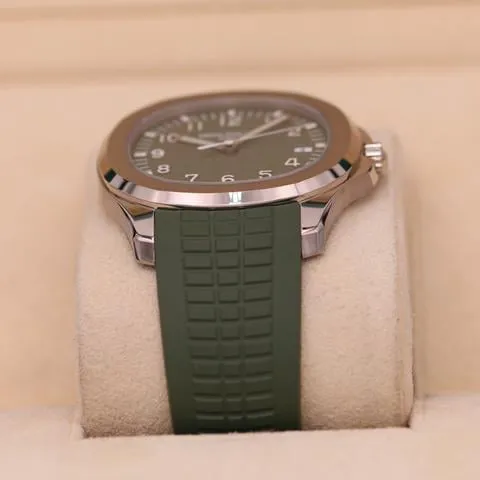 Patek Philippe Aquanaut 5168G-010 42mm White gold Green 3