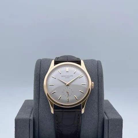 Patek Philippe Calatrava 5196R-001 37mm Rose gold Silver