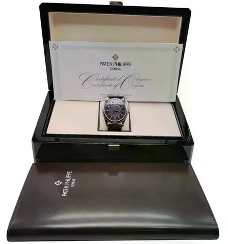 Patek Philippe Calatrava 6007G-010 40mm White gold Black 8