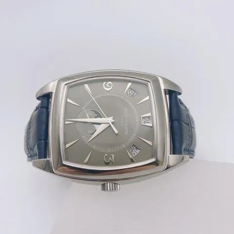 Patek Philippe Gondolo 5135G-010 38mm White gold Gray 2