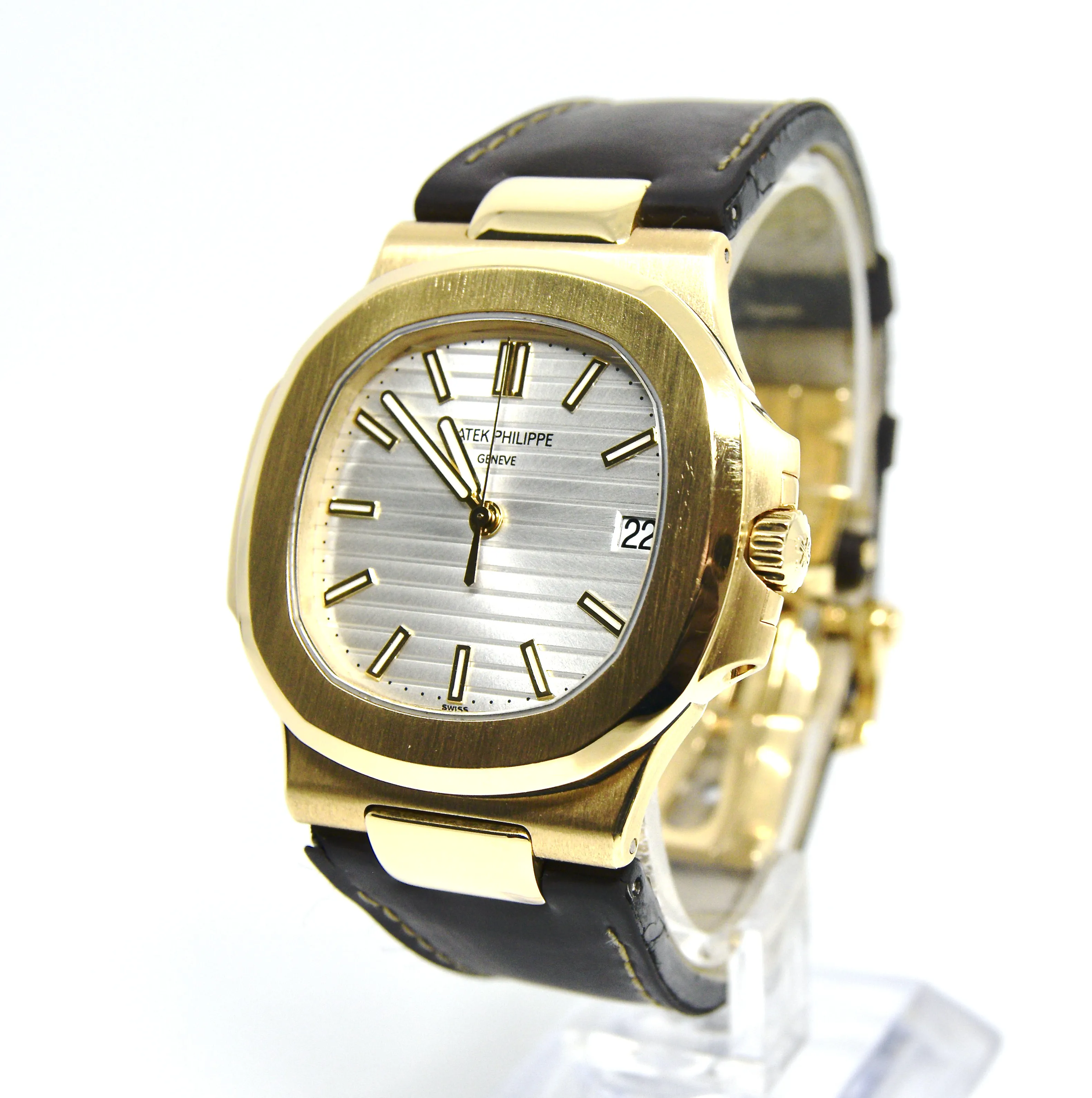 Patek Philippe Nautilus 5711J-001 40mm Yellow gold Silver 1