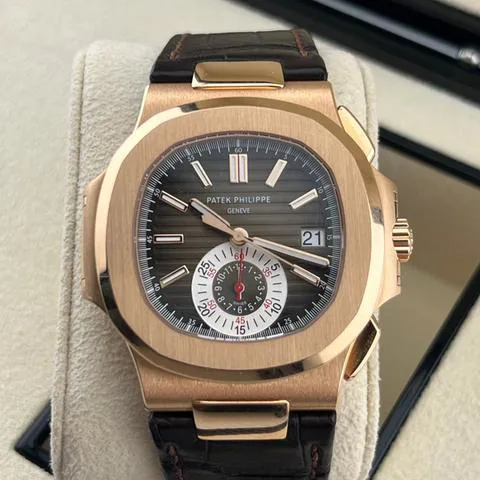 Patek Philippe Nautilus 5980R-001 40.5mm Rose gold Brown